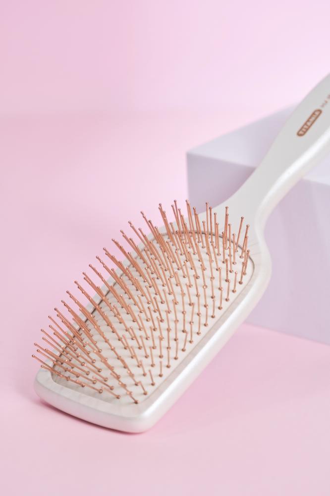 TITANIA HAIR Paddle Cushion Brush 2850 (تيتانيا فرشاه لتصفيف الشعر 2850)