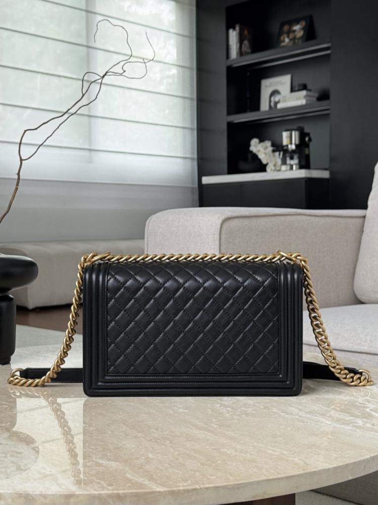 شانيل Leboy 25 black