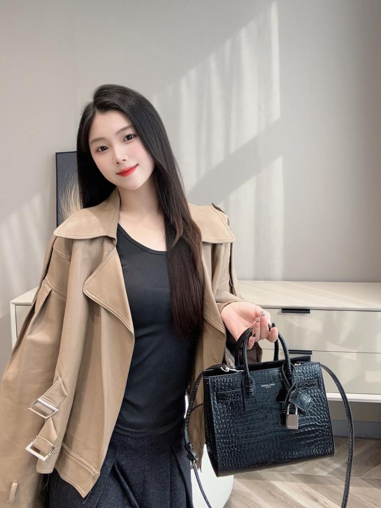 سان لوران Sac de jour nano