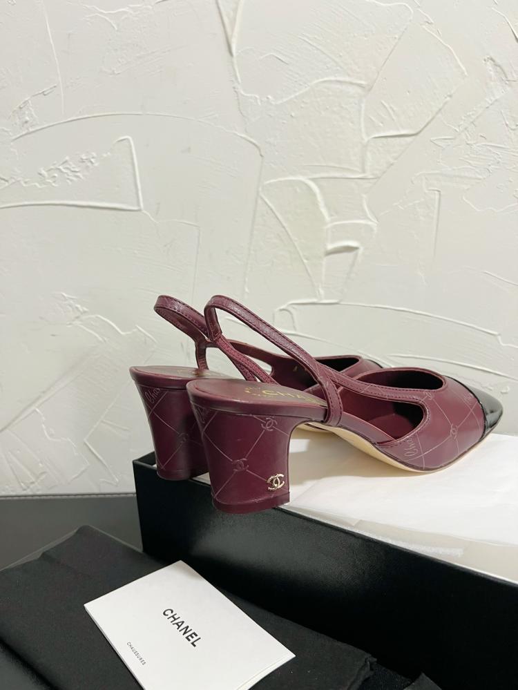 شانيل sling back