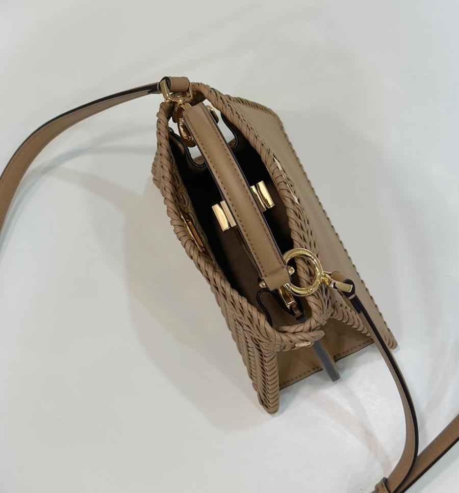 فندي Peekaboo mini