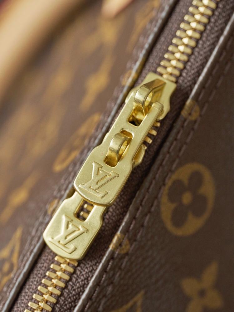 لوي فيتون Speedy 30
