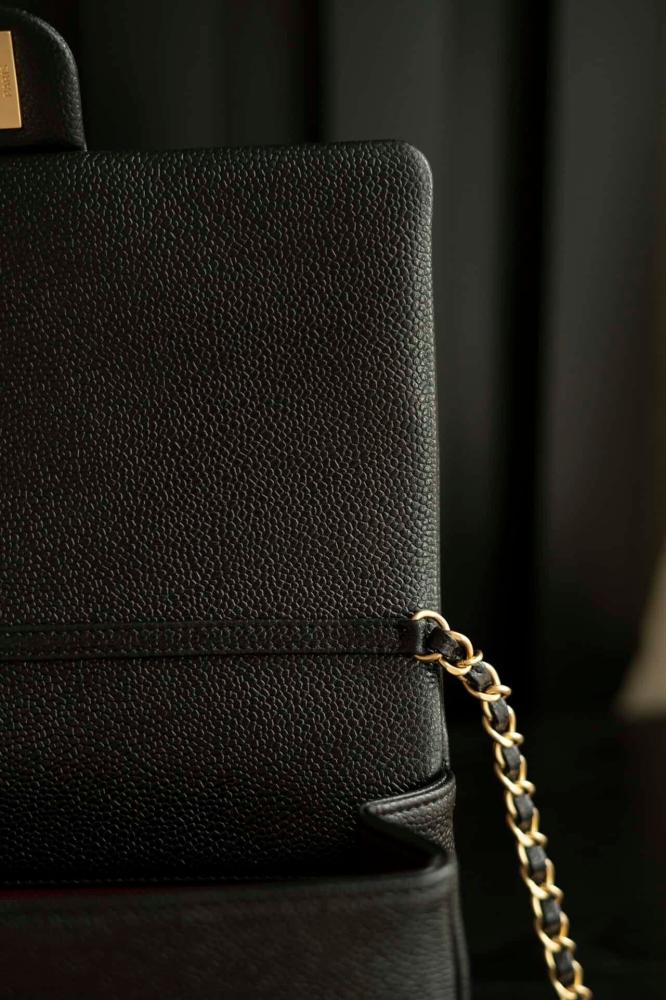 شانيل 24k Medium Flap