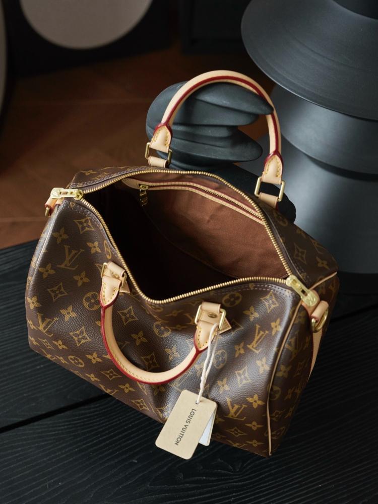 لوي فيتون Speedy 30