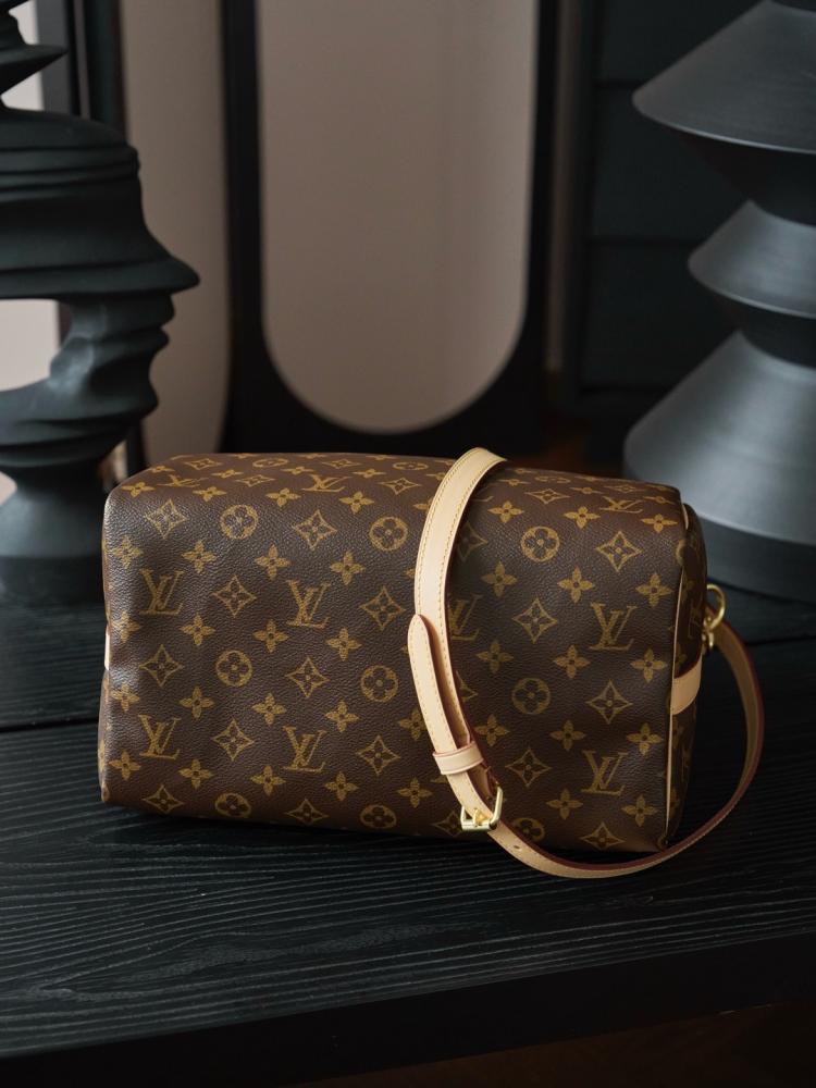 لوي فيتون Speedy 30