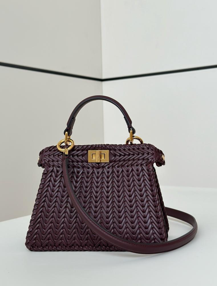 فندي Peekaboo mini