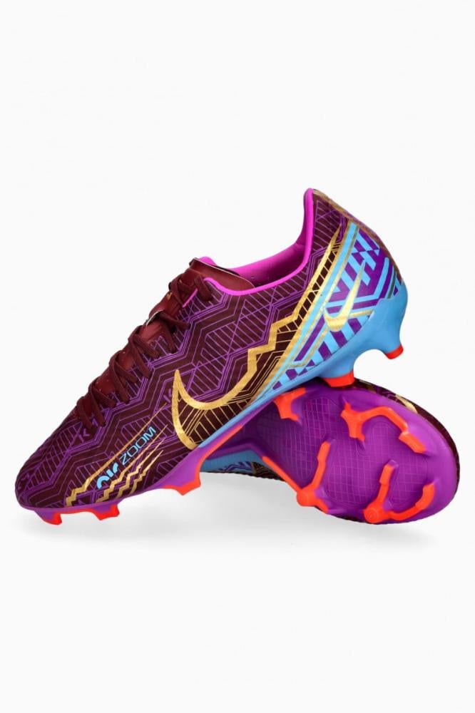 حذاء كوره قدم ولادي Nike