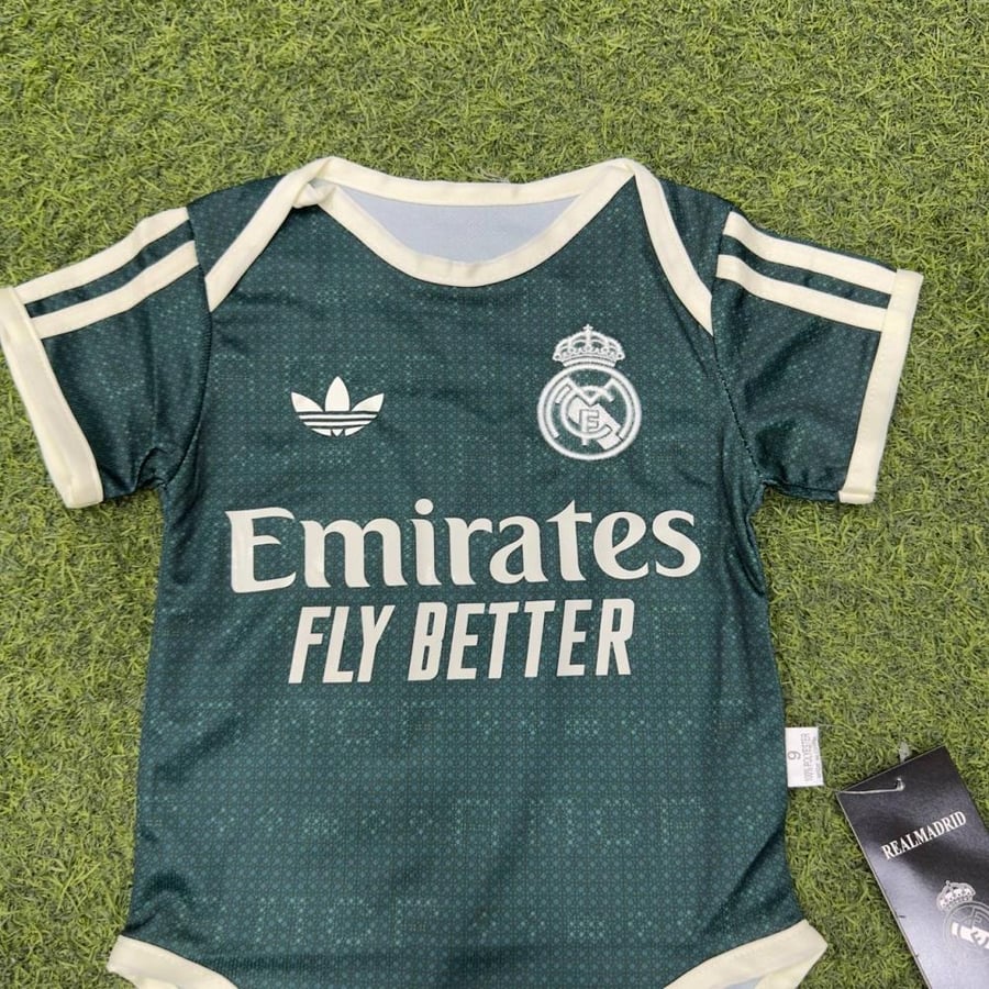 طقم ريال مدريد مواليد 2026