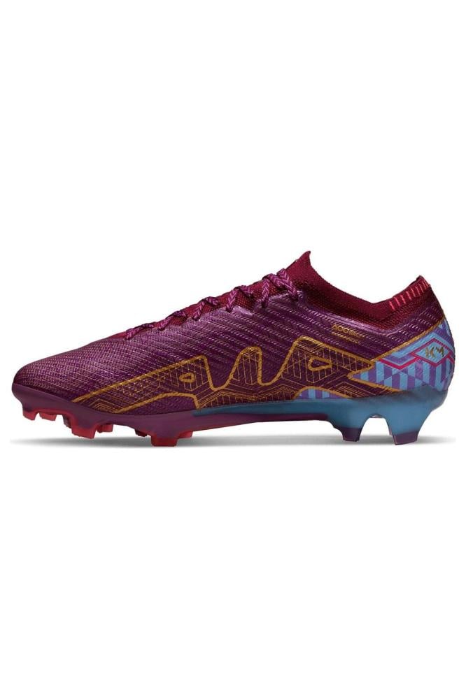 حذاء كوره قدم ولادي Nike