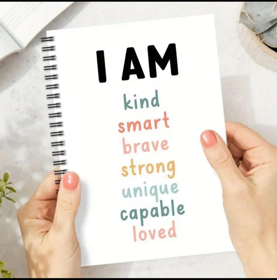Special and highly motivating notebooks for expressing feelings and ideas with themes and motivational phrases in English