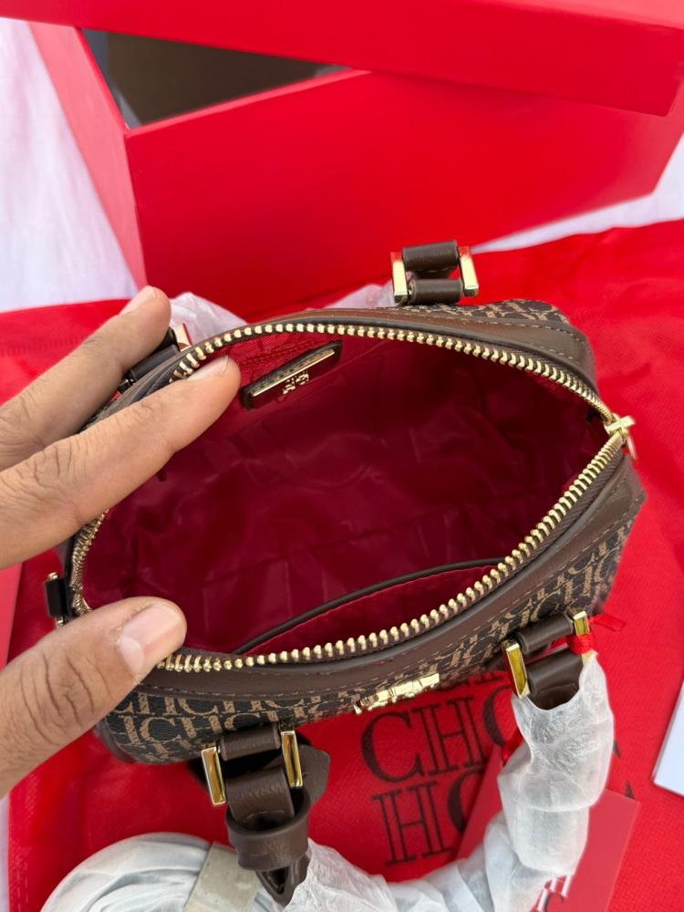 حقيبة سي اتش مدور ماستر صغير