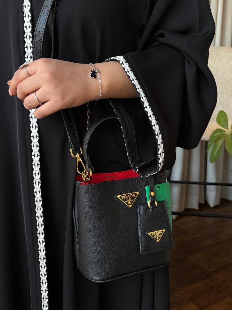حقيبة  برادا كلاسيكي حجمين