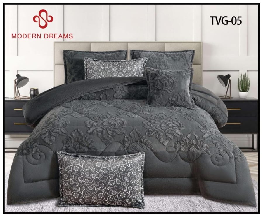 Winter two-person bedspread velvet and fur 8 pieces