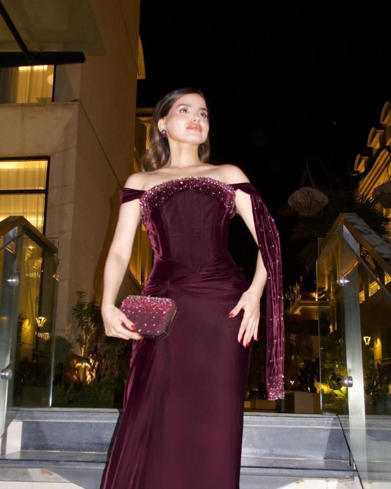 فستان سهره عنابي