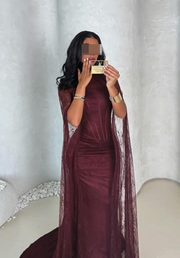فستان سهره دانتيل وكورسيه عنابي
