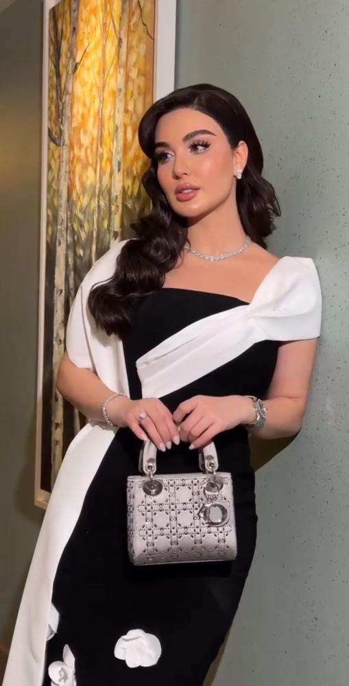 فستان غصون ابيض واسود فخم