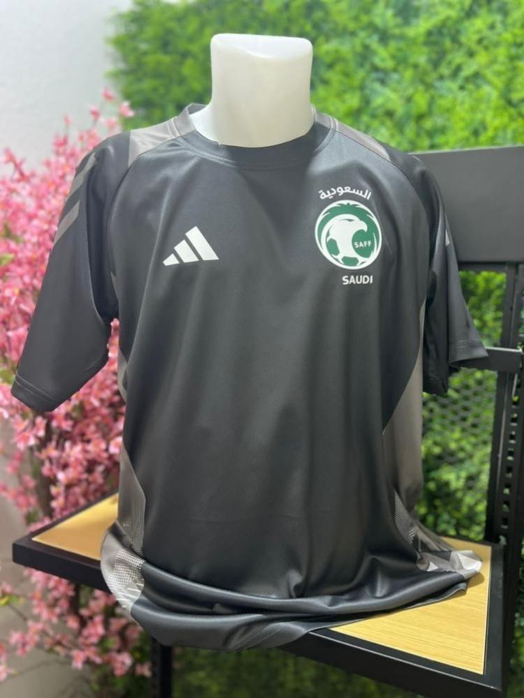 تيشيرت تمارين المنتخب السعودي الأسود 2026