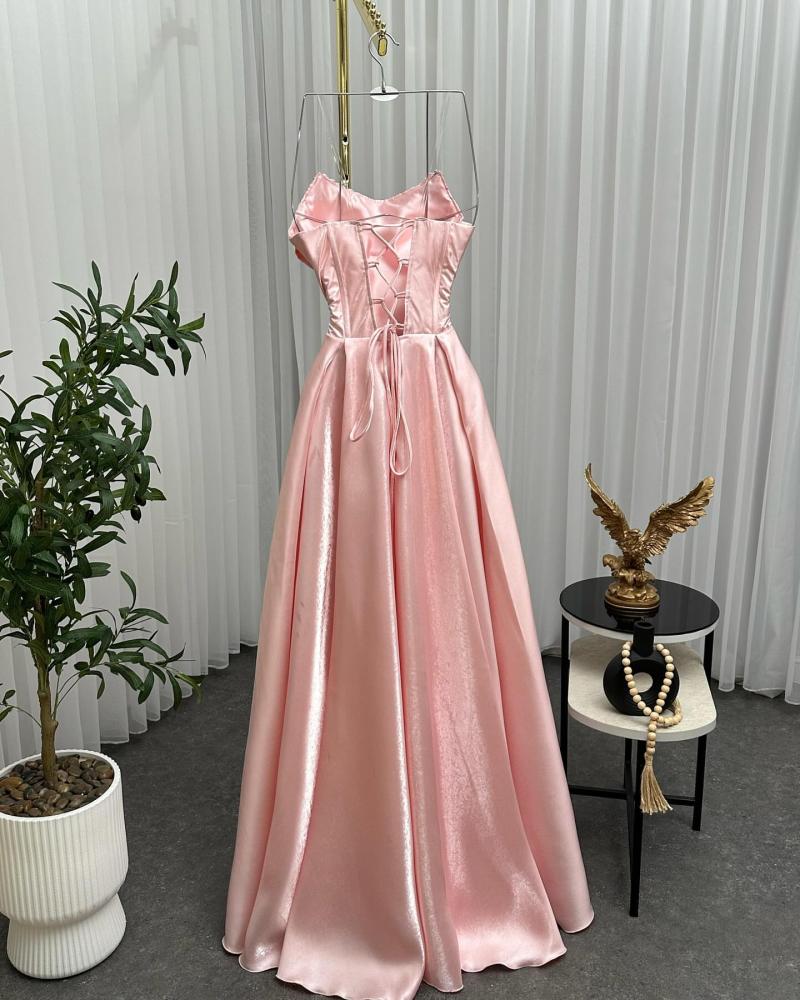 Elegant evening dress, pleated fabric on organza