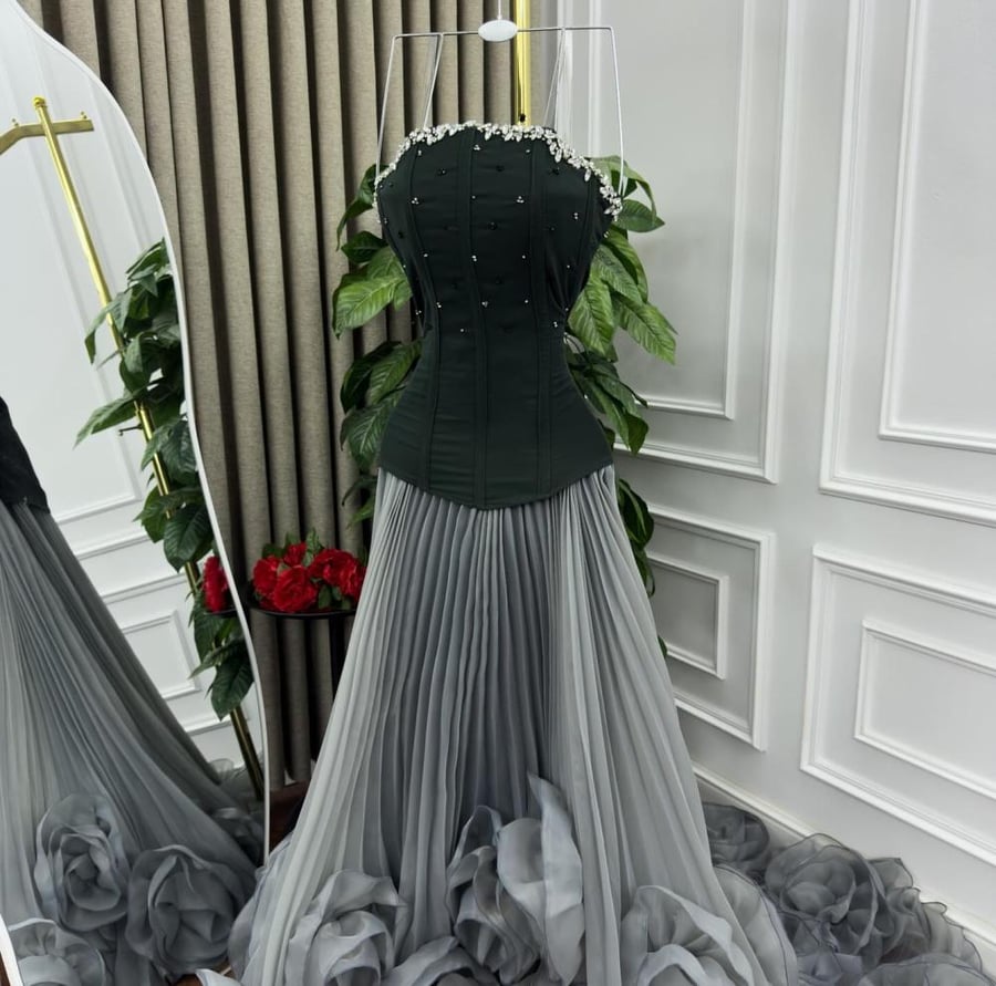 Evening dress, elegant color, sophisticated, evening fabric, elegant evening