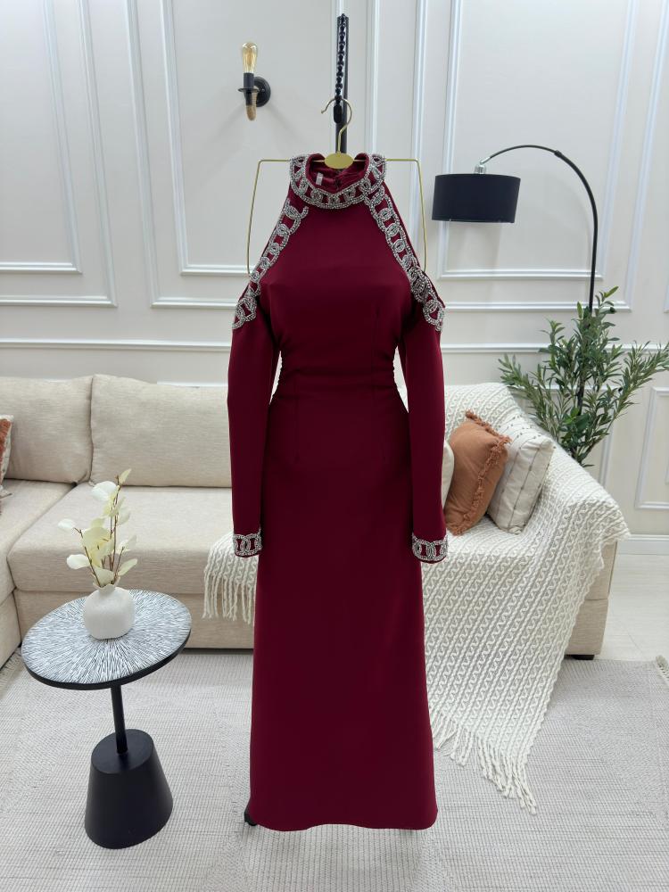 فستان سهره لون عنابي راقي  خامة خامه كريب استرتش