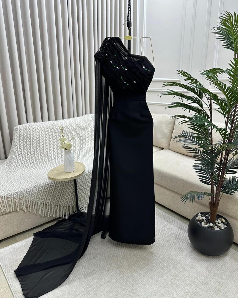 Eid dress, elegant evening, crepe stretch fabric, with sophisticated hand embroidery