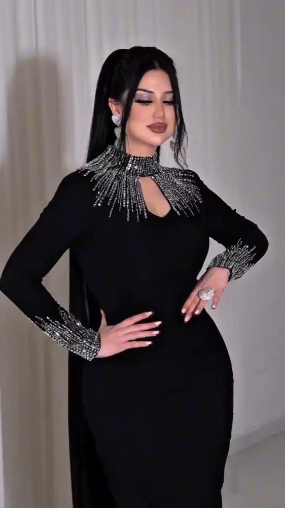 فستان سهره لون انيق راقي  خامه ميكادو +تطريز يدوي راقي