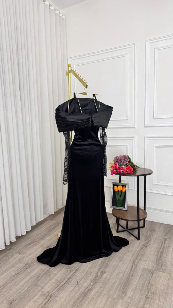 Winter evening dress, elegant color, velvet fabric