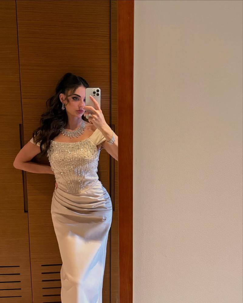 Evening dress, elegant sophisticated color, crepe stretch fabric, + elegant hand embroidery, + crystal