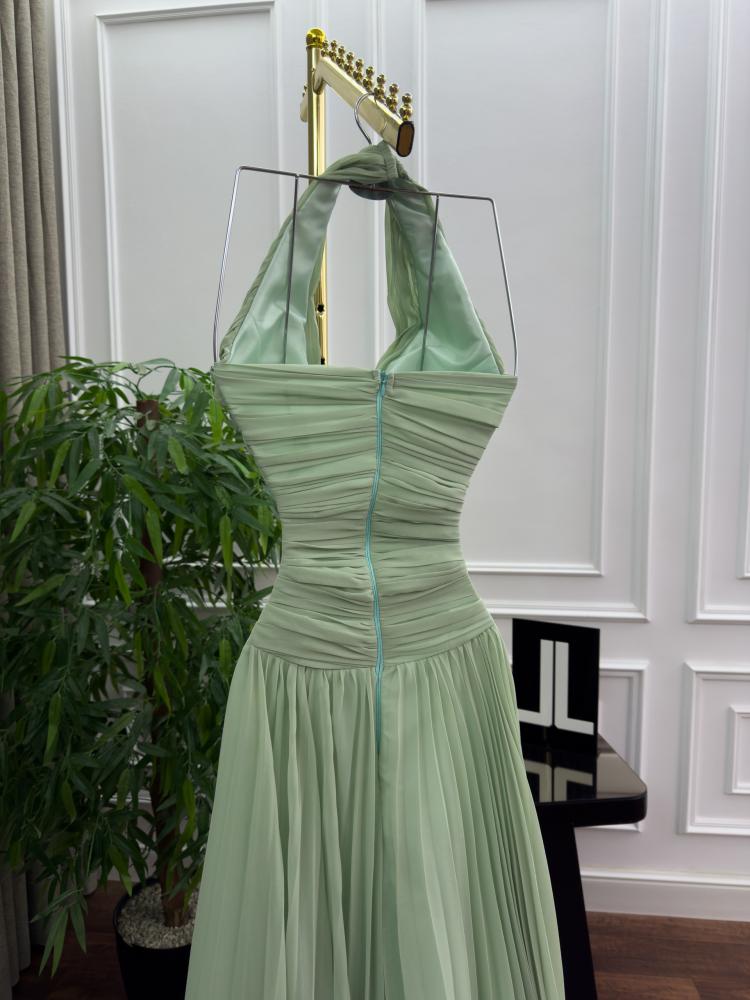 Evening dress, elegant color, chiffon georgette fabric, pleated
