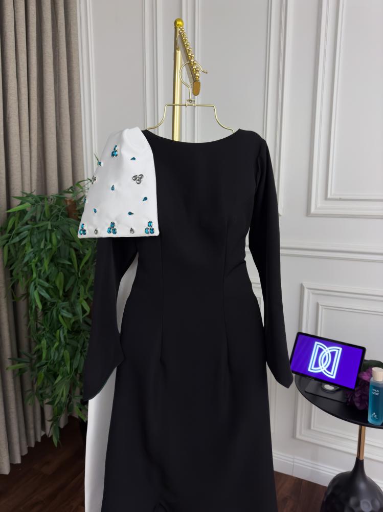 Long elegant evening black dress, material: crepe stretch
