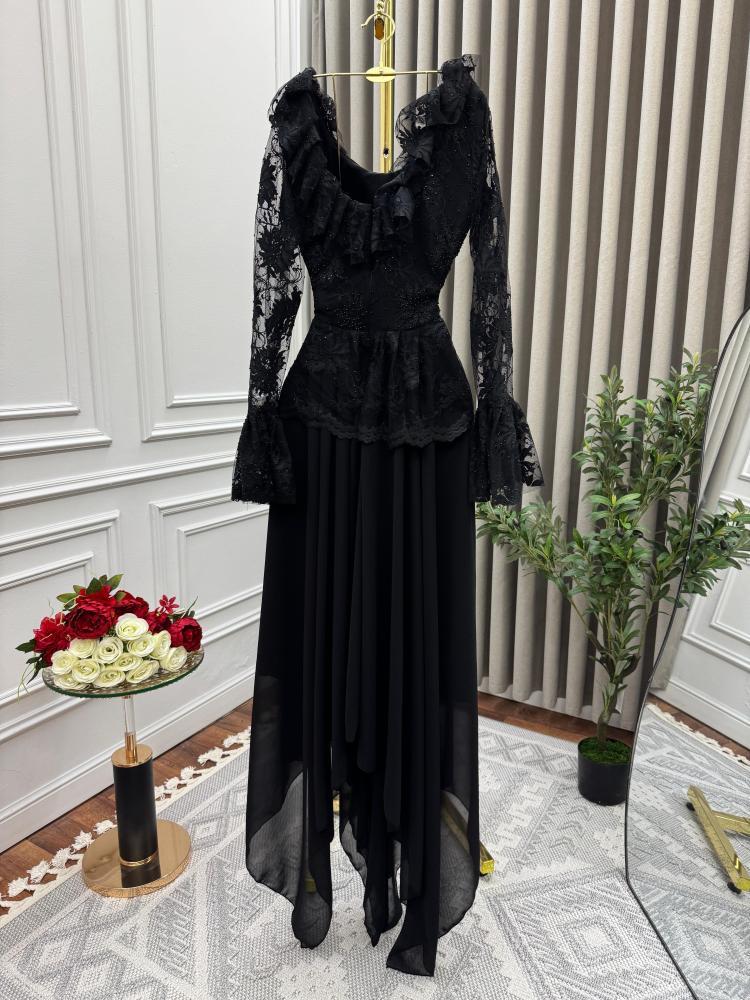 Evening dress black color elegant sophisticated fabric lace on chiffon