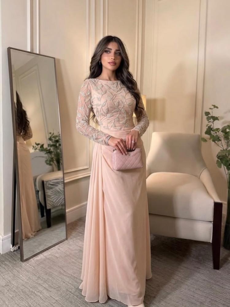 Elegant long evening dress, high-quality fabric