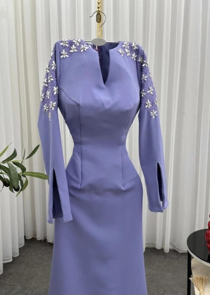 Elegant evening dress, stylish color, Barbie fabric, with hand embroidery on the sleeve
