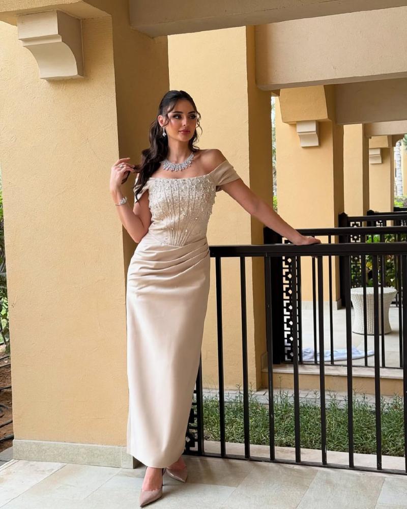 Evening dress, elegant sophisticated color, crepe stretch fabric, + elegant hand embroidery, + crystal