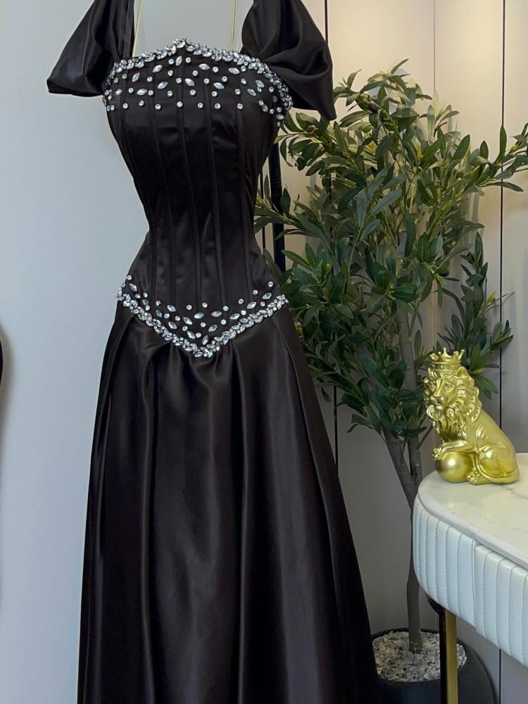 Elegant long evening dress made of Mikado fabric