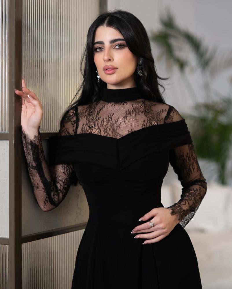 فستان  سهره راقي لون انيق قماش باربي عل دانتيل