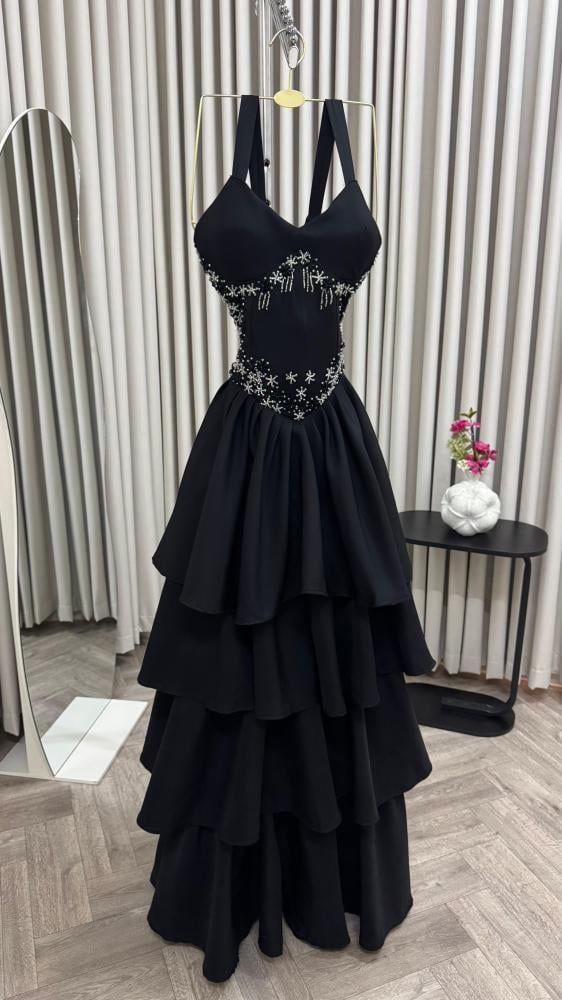 Evening dress, elegant color, crepe stretch fabric + elegant hand embroidery + elegant hand embroidery