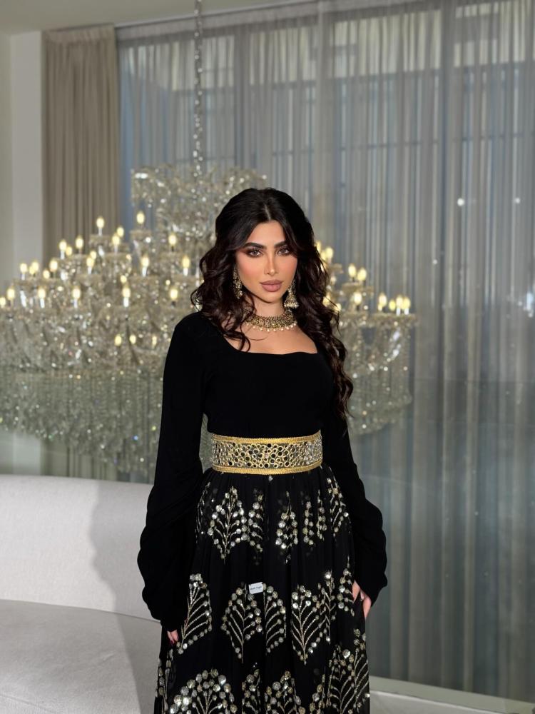جلابيه رمضان ساتره طويله خامه جورجيت عل تطريز يدوي