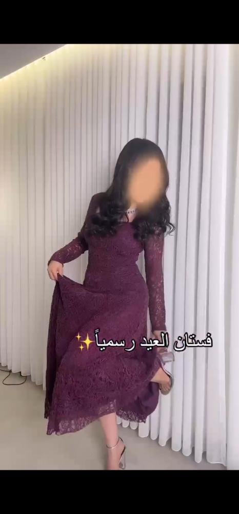 Elegant evening dress, lace fabric