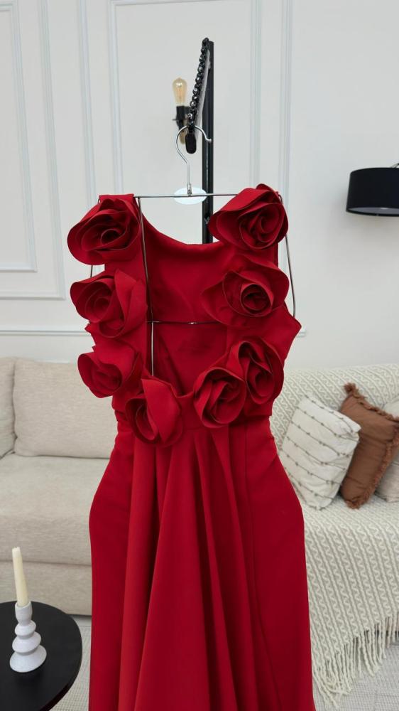 Evening dress red color crepe stretch