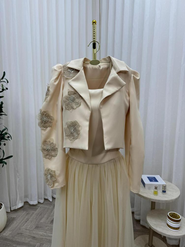 Eid suit, elegant color, crepe fabric, embroidered by hand