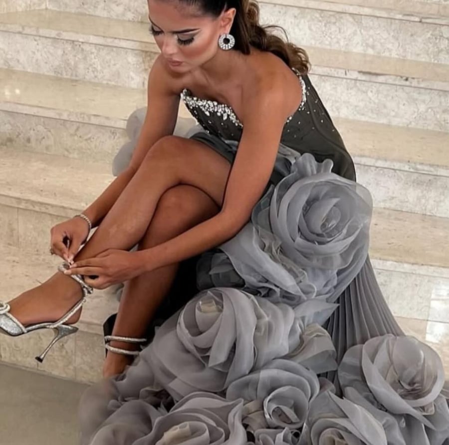 Evening dress, elegant color, sophisticated, evening fabric, elegant evening