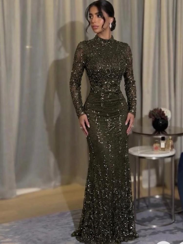 Elegant long evening dress with sequin fabric