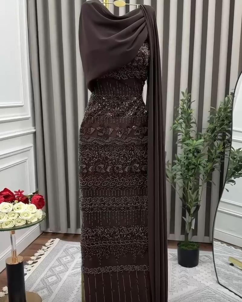 Evening dress, elegant and sophisticated color, Barbie fabric