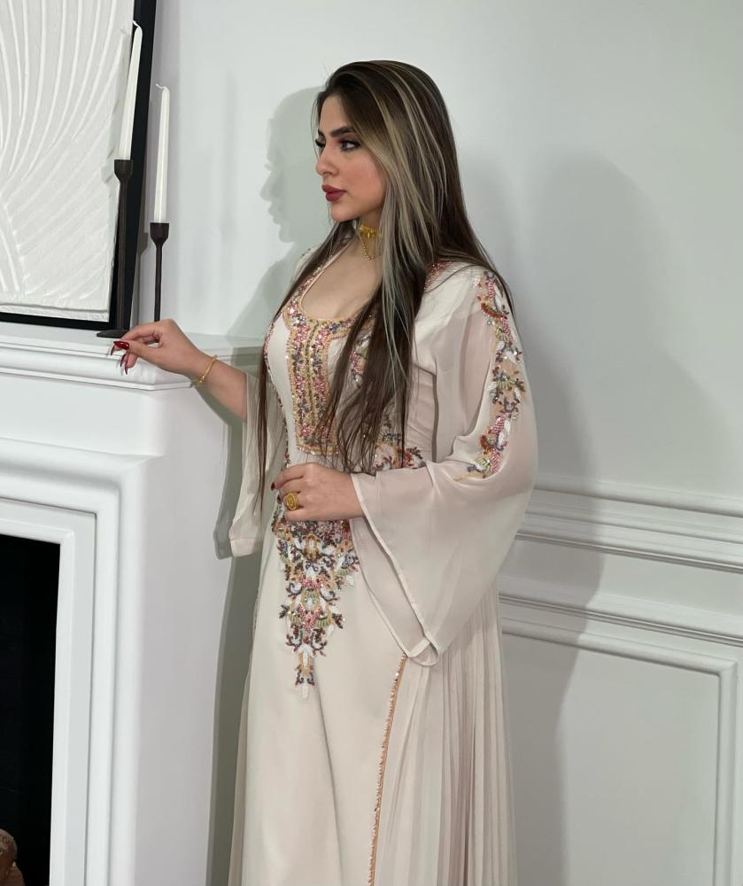 جلابيه طويله جلابيه مناسبات طويله ساتره خامه باربي عل شيفون +تطريز يدوي راقي