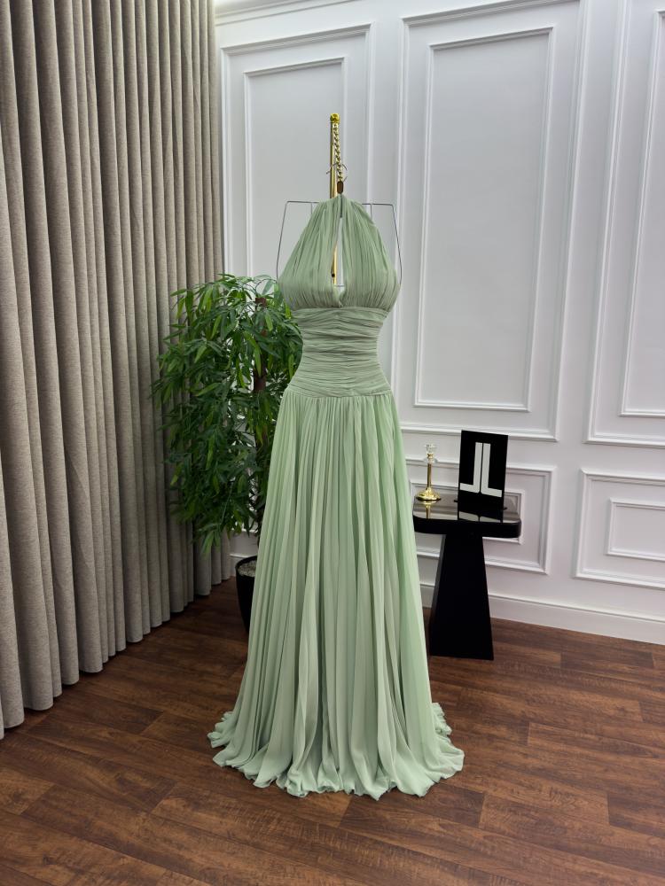 Evening dress, elegant color, chiffon georgette fabric, pleated