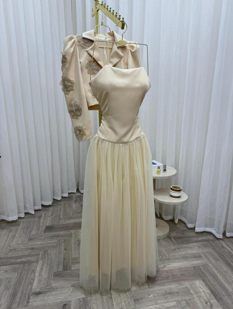 Eid suit, elegant color, crepe fabric, embroidered by hand