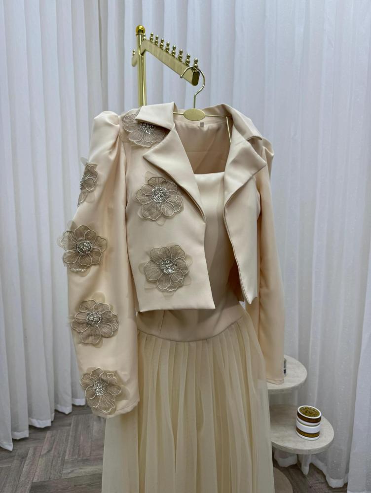 Eid suit, elegant color, crepe fabric, embroidered by hand