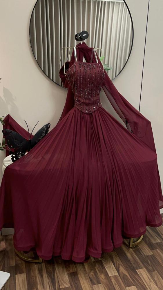 Elegant long evening dress, georgette fabric, Barbie bust, with exquisite hand embroidery