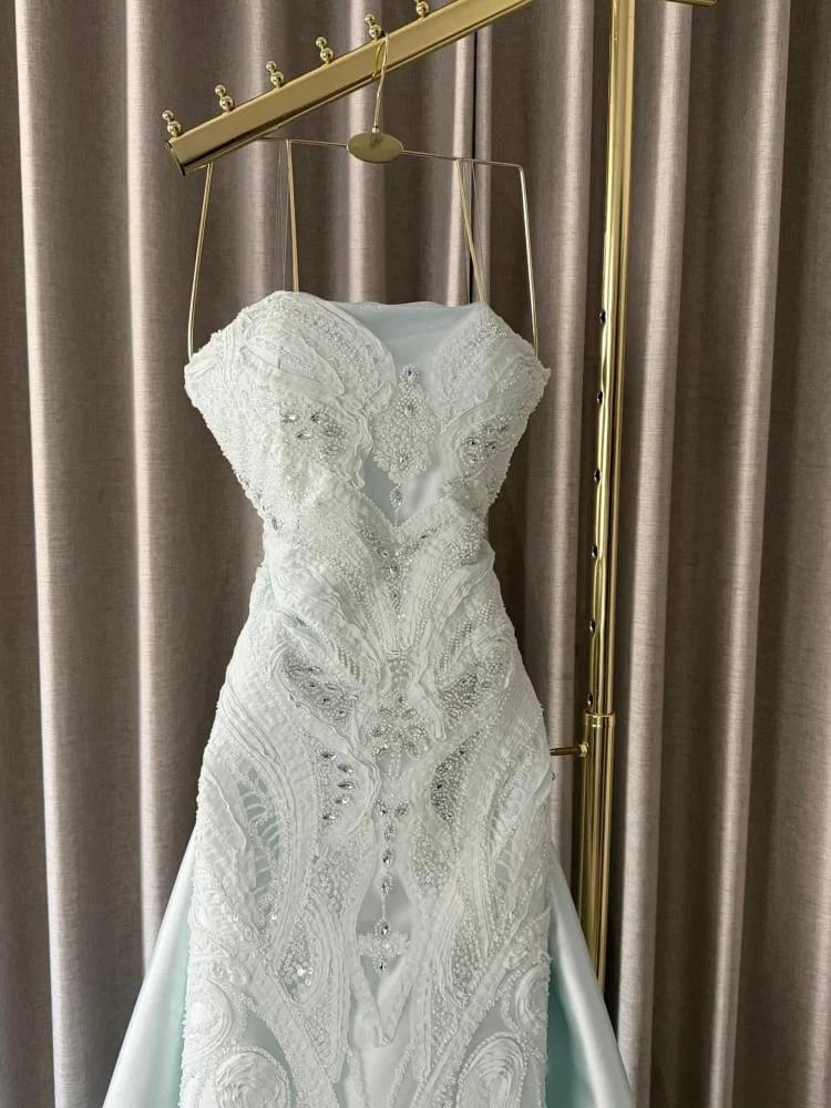 Elegant long evening dress, elegant fabric